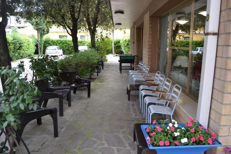 Hotel Marselli リミニ エクステリア 写真