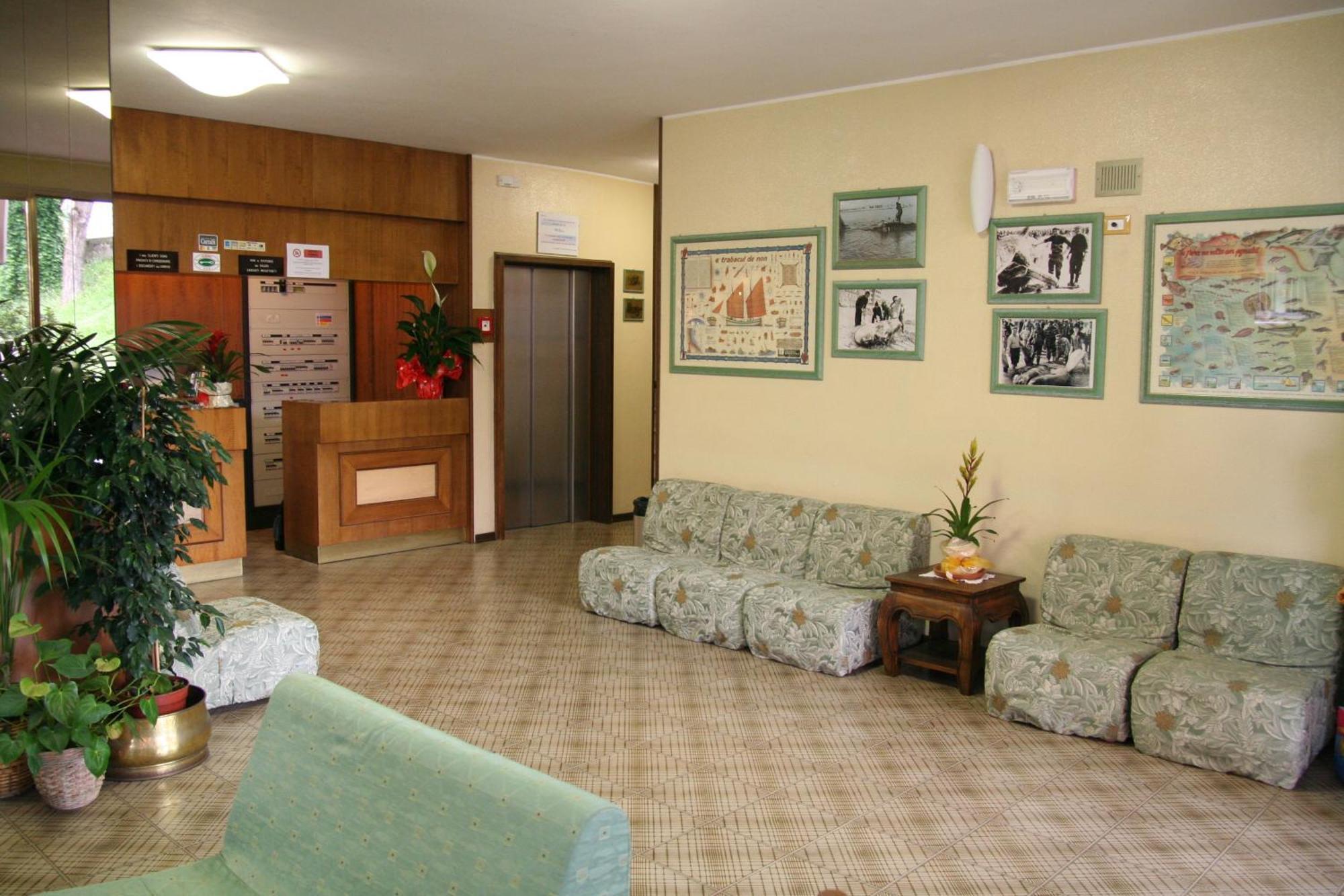 Hotel Marselli リミニ エクステリア 写真