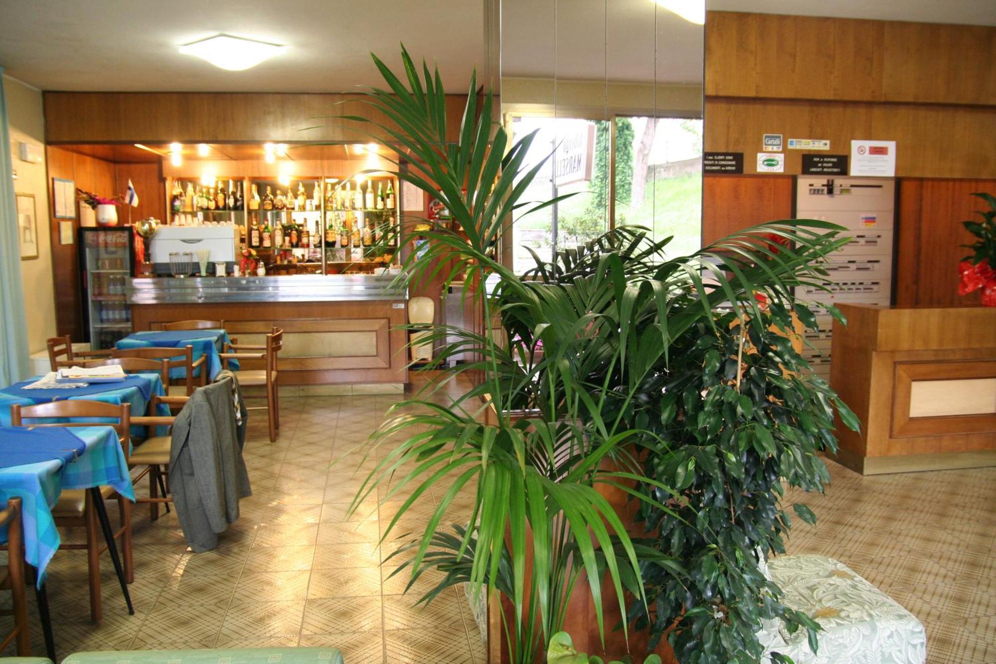 Hotel Marselli リミニ エクステリア 写真